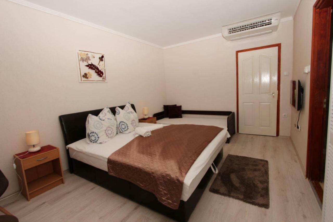 Ariel Apartmanok Siófok Buitenkant foto
